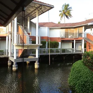 Royal Grove Resort